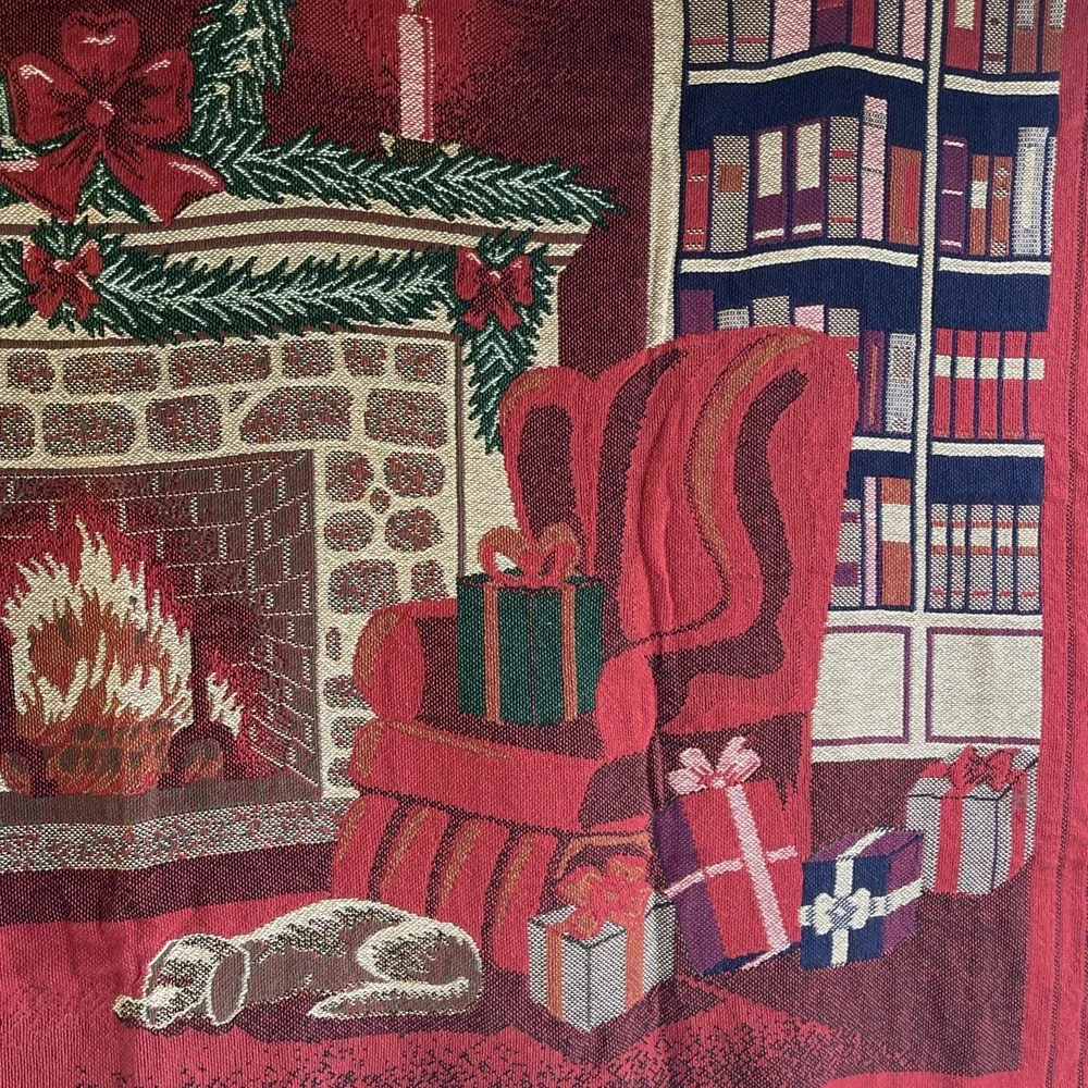 VTG Chatham Christmas Fireplace‎ Tapestry, Woven Throw / Wall Hanging